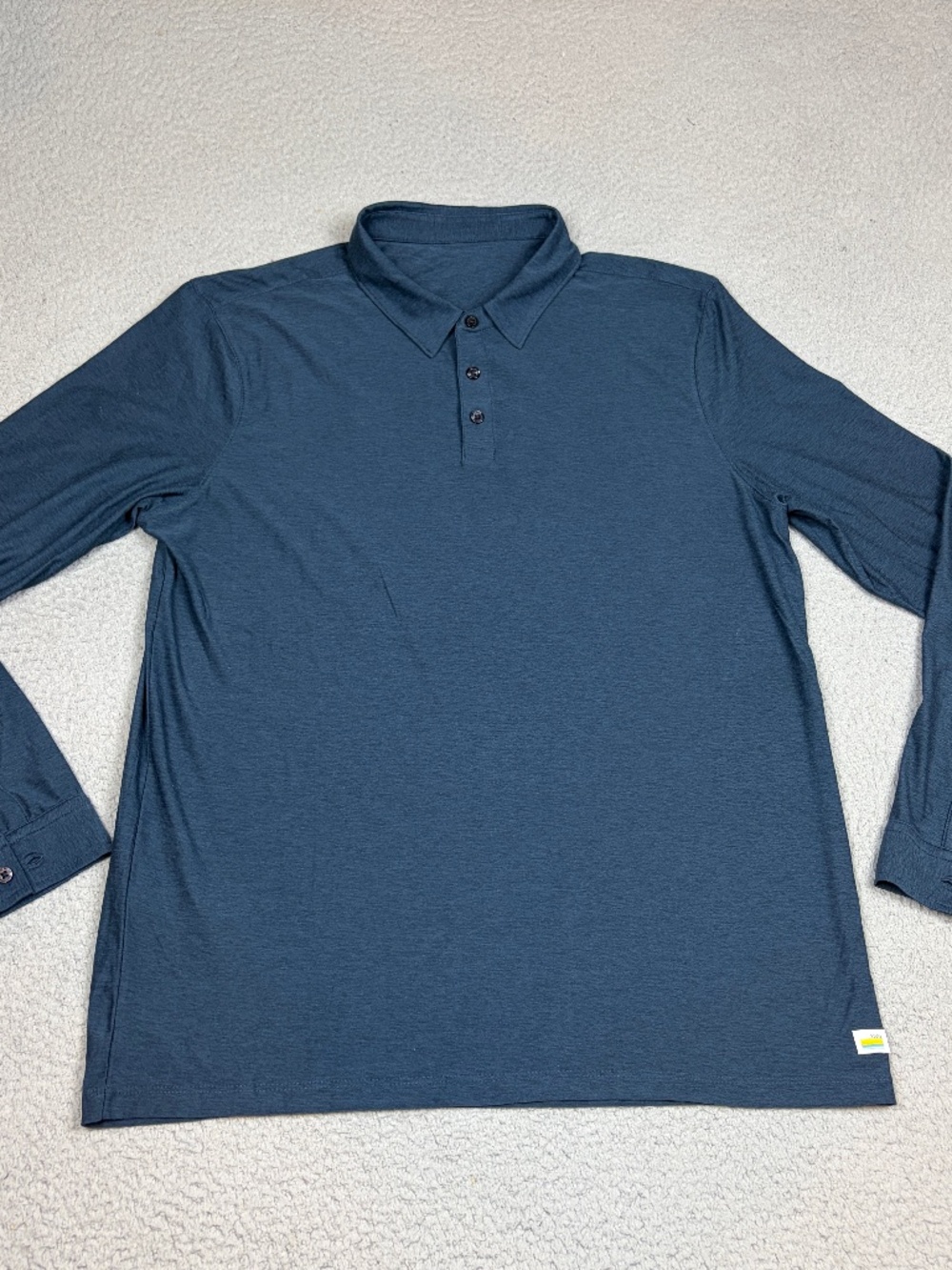 Vuori Polo Shirt Mens Size Large Blue Stretch Performance Wear Buttons Cuffs